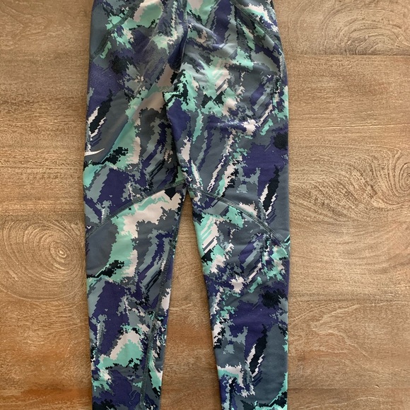 Girls Nike-Pro Leggings - Picture 4 of 6